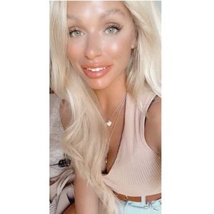 Meet your Posher, Suzanne